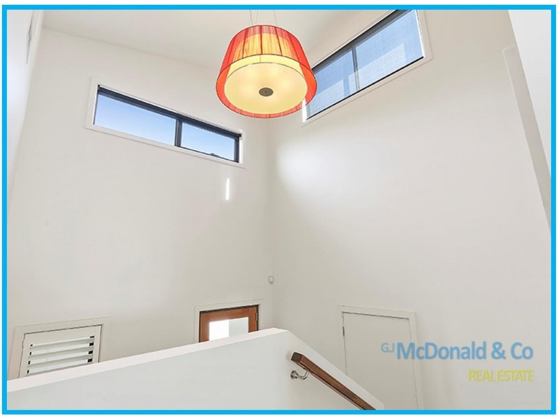 31 Montpellier Drive, Highton VIC 3216