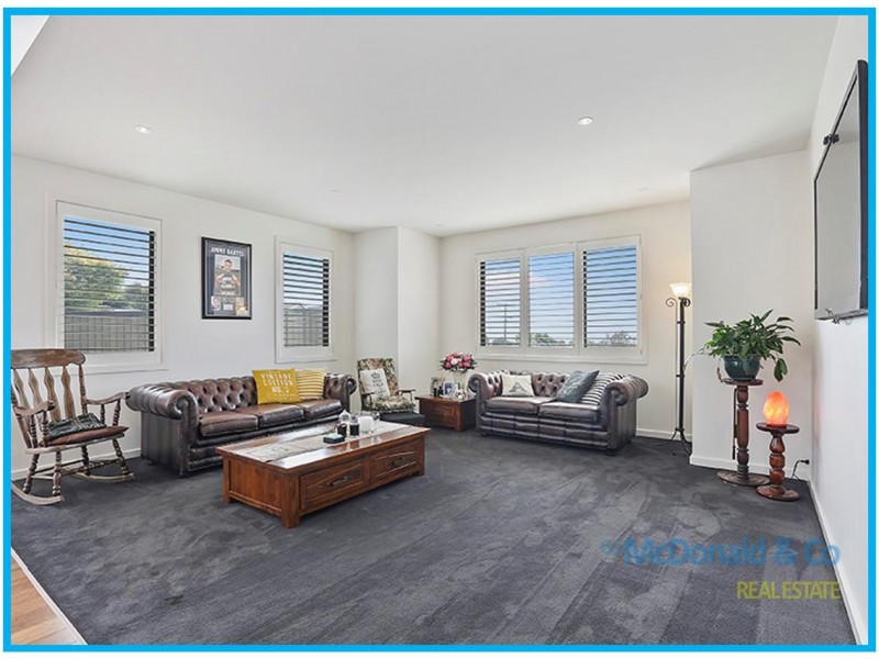 31 Montpellier Drive, Highton VIC 3216