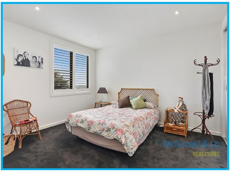31 Montpellier Drive, Highton VIC 3216