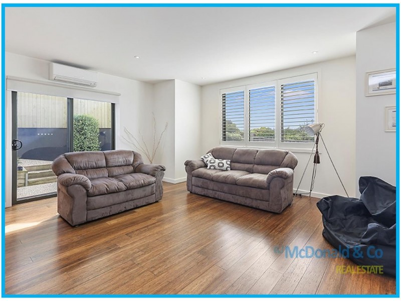 31 Montpellier Drive, Highton VIC 3216