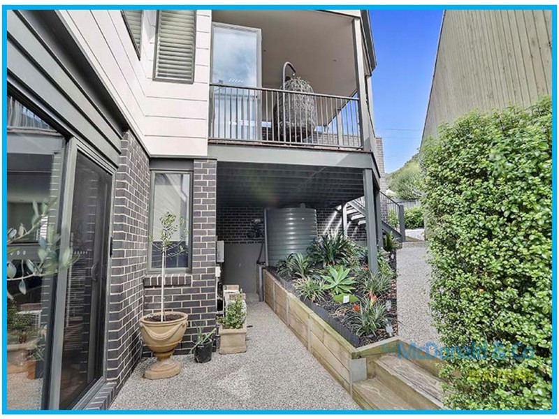 31 Montpellier Drive, Highton VIC 3216