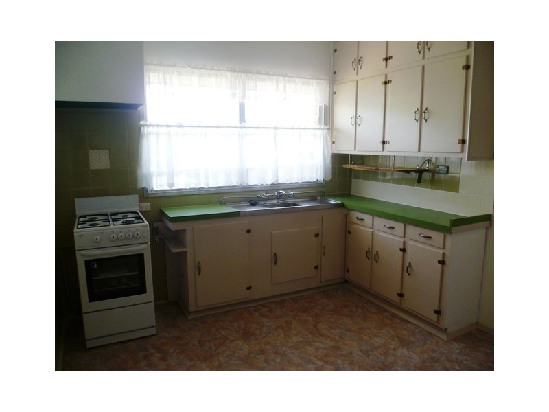 28 Canadian Parade, Corio VIC 3214