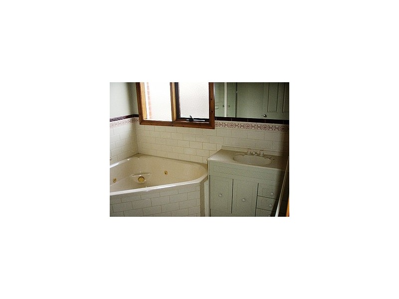 2a Richmond Street, East Geelong VIC 3219