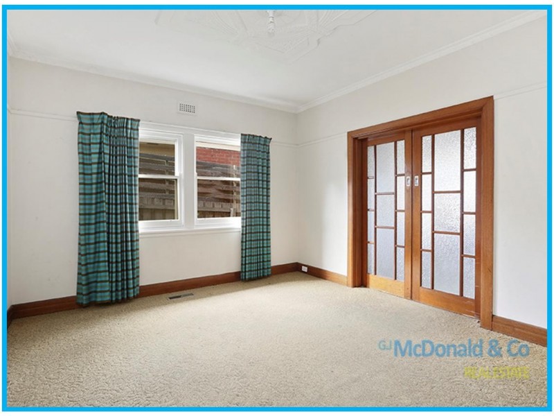 12 Camden Road, Newtown VIC 3220