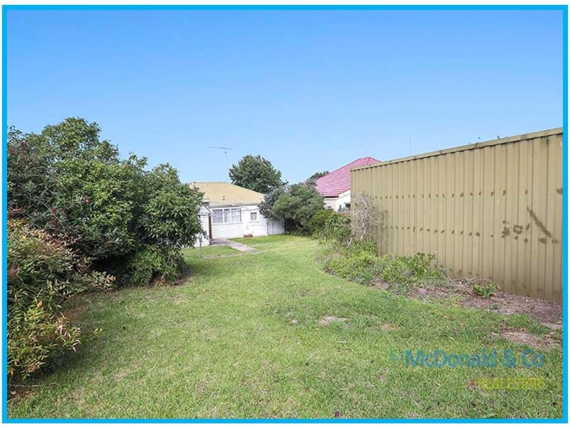 12 Camden Road, Newtown VIC 3220