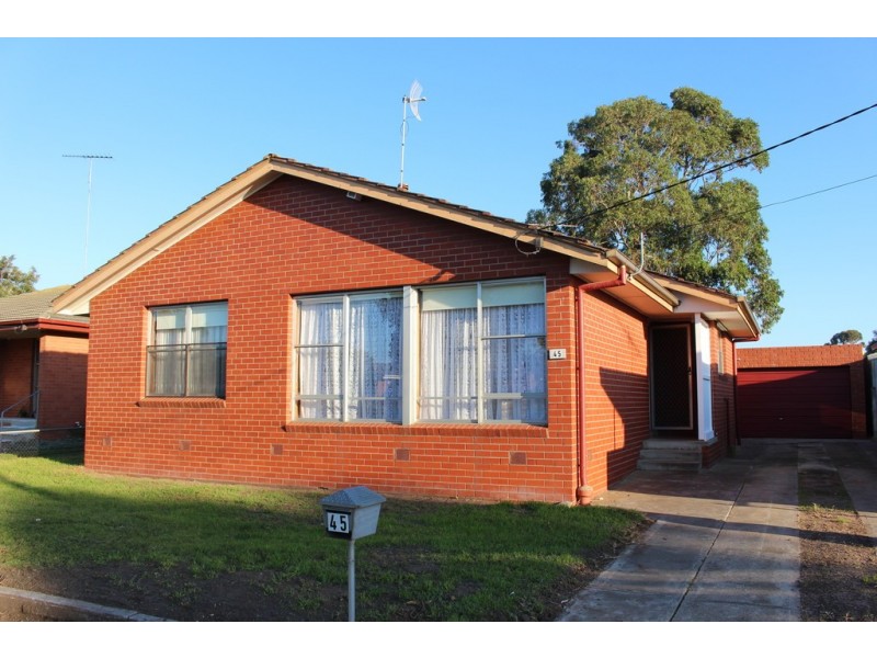 45 Hibiscus Crescent, Newcomb VIC 3219