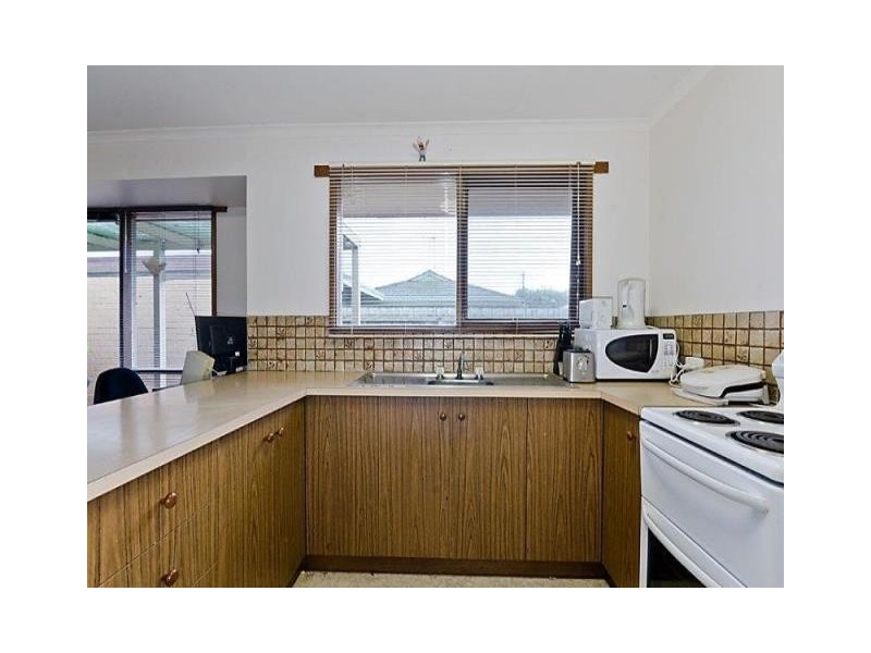 1/115 Bellarine Hwy, Newcomb VIC 3219