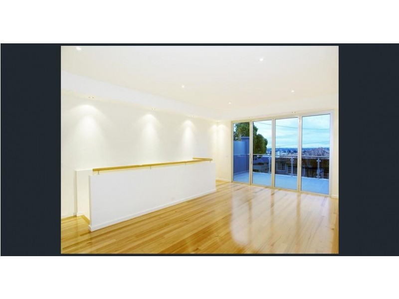 64 Austin Street, Newtown VIC 3220