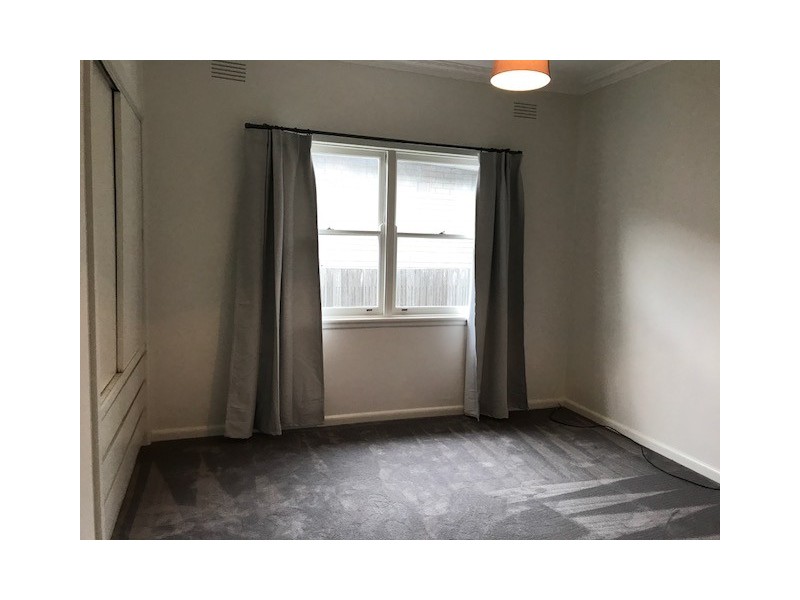 33 Itkeston Street, Herne Hill VIC 3218