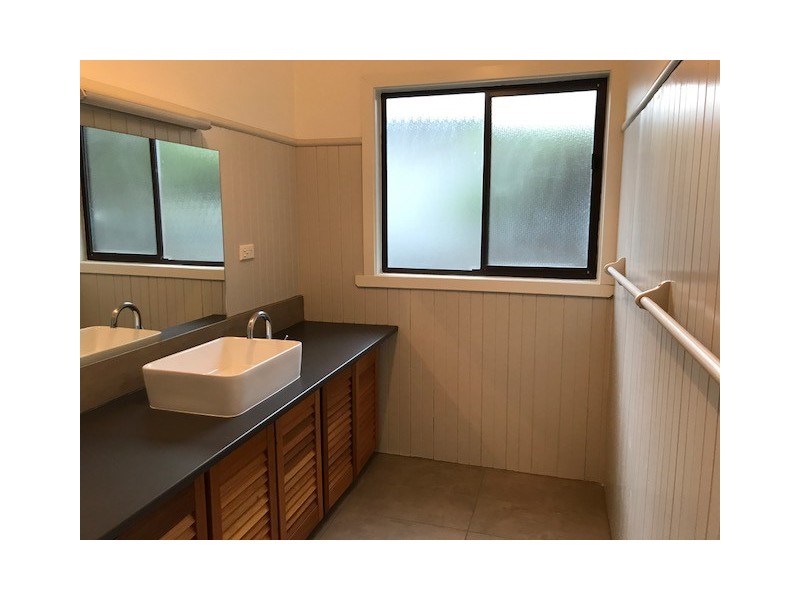 33 Itkeston Street, Herne Hill VIC 3218