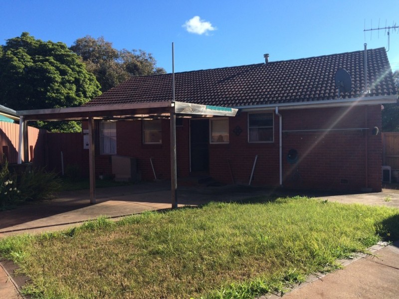 2 Mercury Crescent, Newcomb VIC 3219