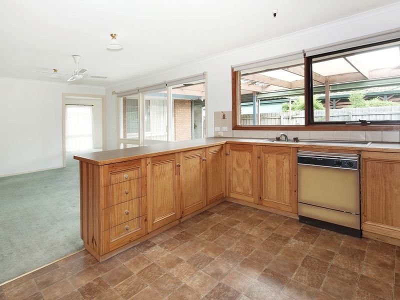 16 Westmoreland Street, St Albans Park VIC 3219