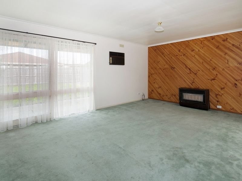 16 Westmoreland Street, St Albans Park VIC 3219