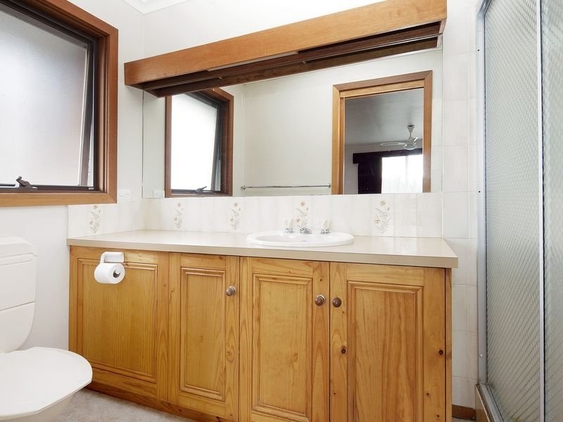 16 Westmoreland Street, St Albans Park VIC 3219