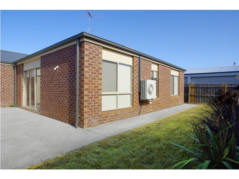 2/16 Herbert Street, Belmont VIC 3216