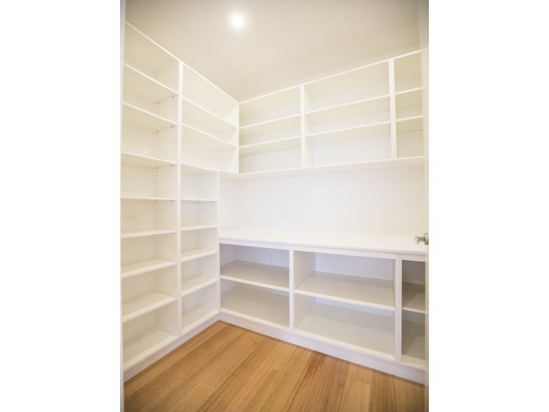 9 McCabe Doyle Court, North Geelong VIC 3215