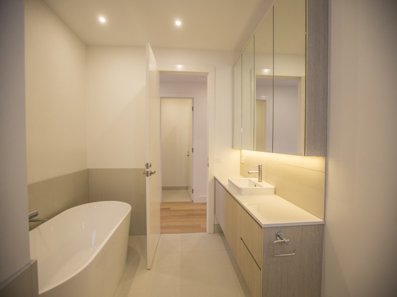 9 McCabe Doyle Court, North Geelong VIC 3215