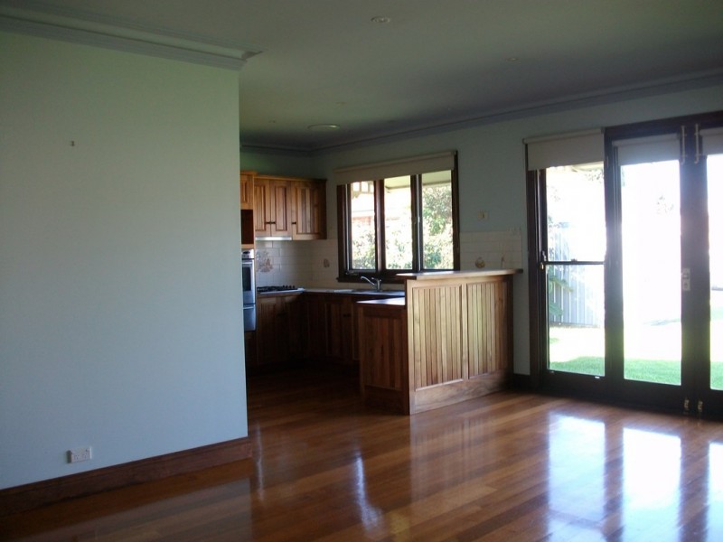 8 Swinburne Street, Rippleside VIC 3215