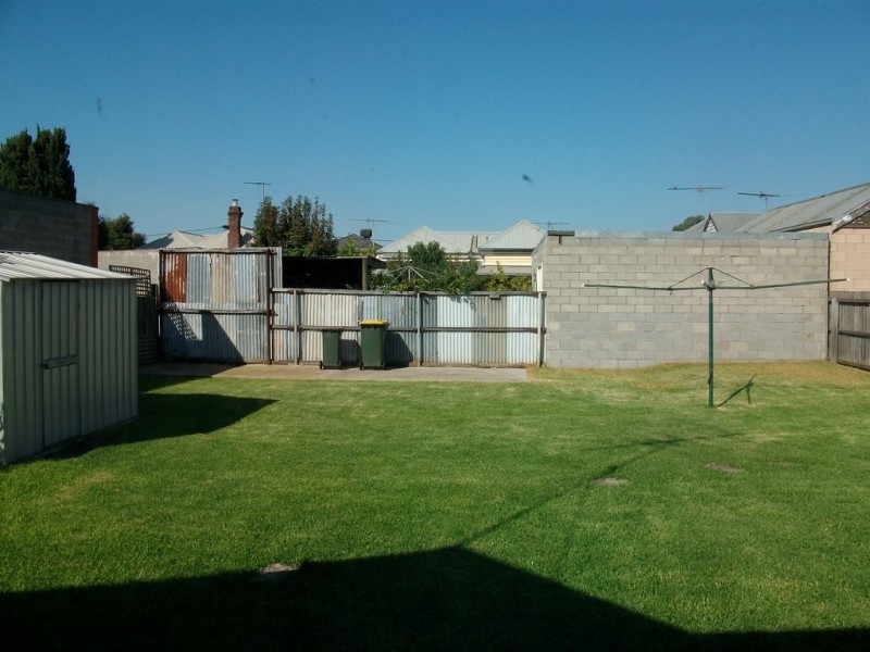 8 Swinburne Street, Rippleside VIC 3215