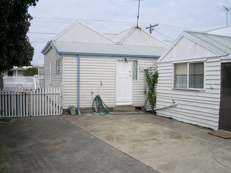 44 Waratah Street, Geelong West VIC 3218