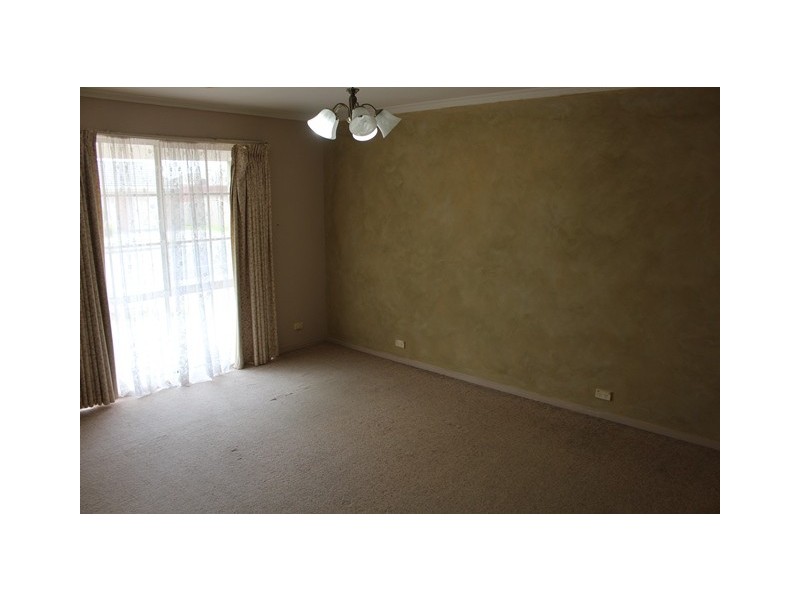 2 Glastonbury Drive, Highton VIC 3216