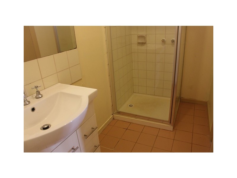 2 Glastonbury Drive, Highton VIC 3216