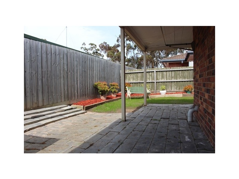 2 Glastonbury Drive, Highton VIC 3216