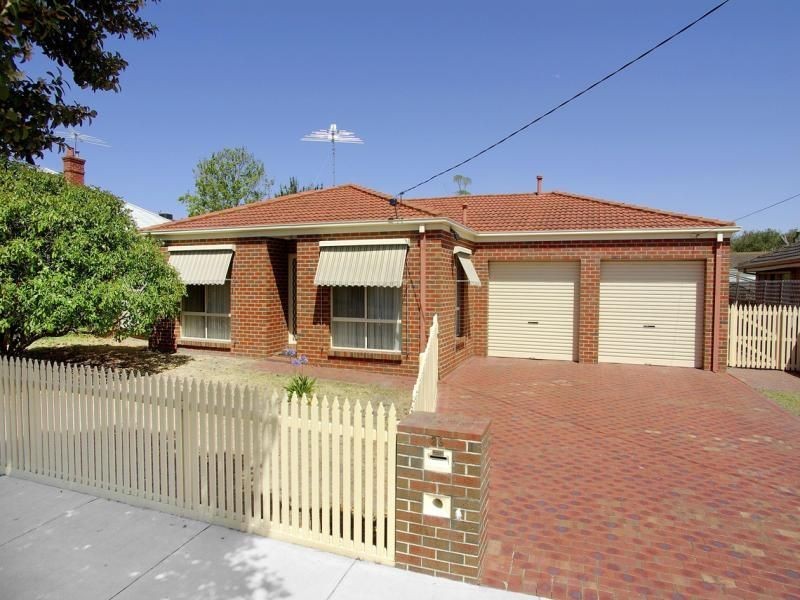 26 Pride Avenue, Hamlyn Heights VIC 3215