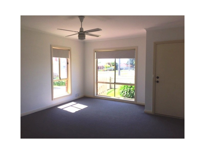 26 Pride Avenue, Hamlyn Heights VIC 3215