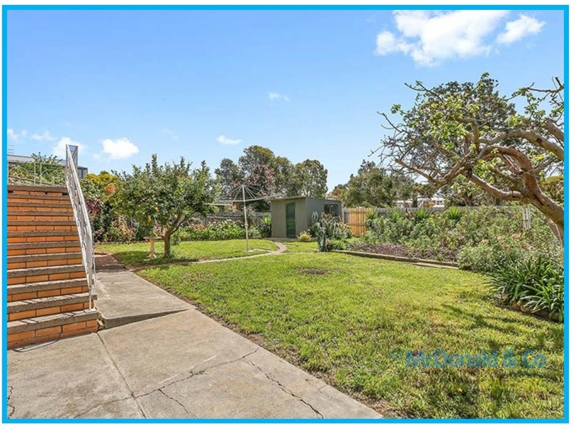 5 Glengate Street, Hamlyn Heights VIC 3215