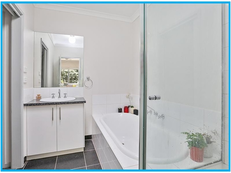 33 Grantham Drive, Highton VIC 3216