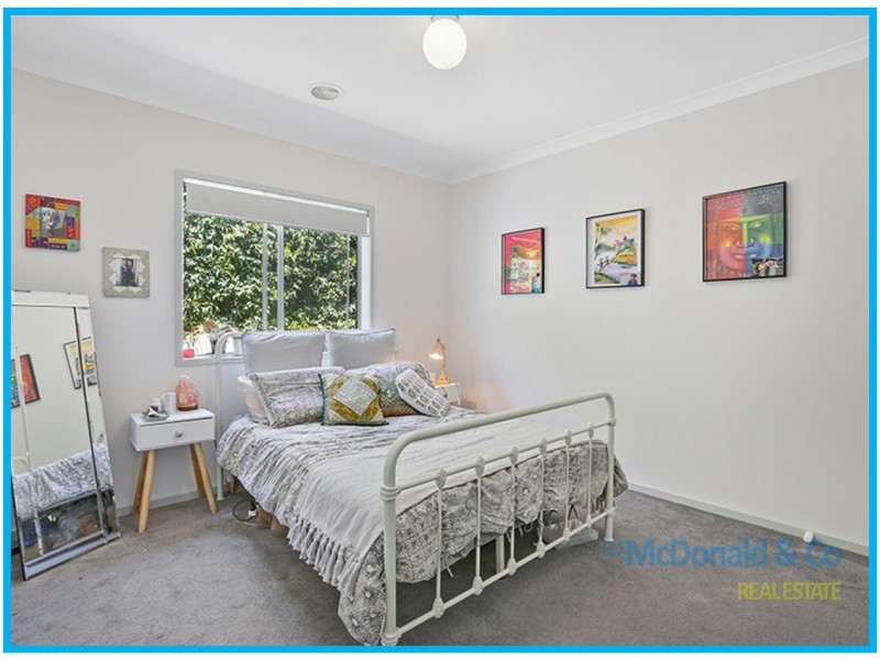 33 Grantham Drive, Highton VIC 3216