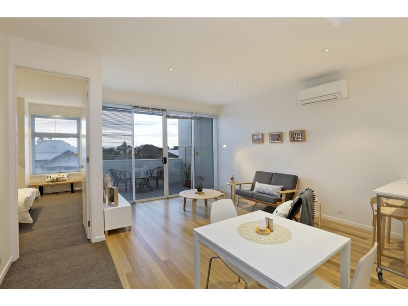 7a Collins Street, Geelong West VIC 3218