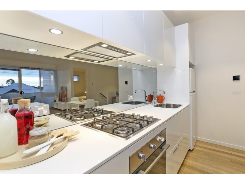 7a Collins Street, Geelong West VIC 3218