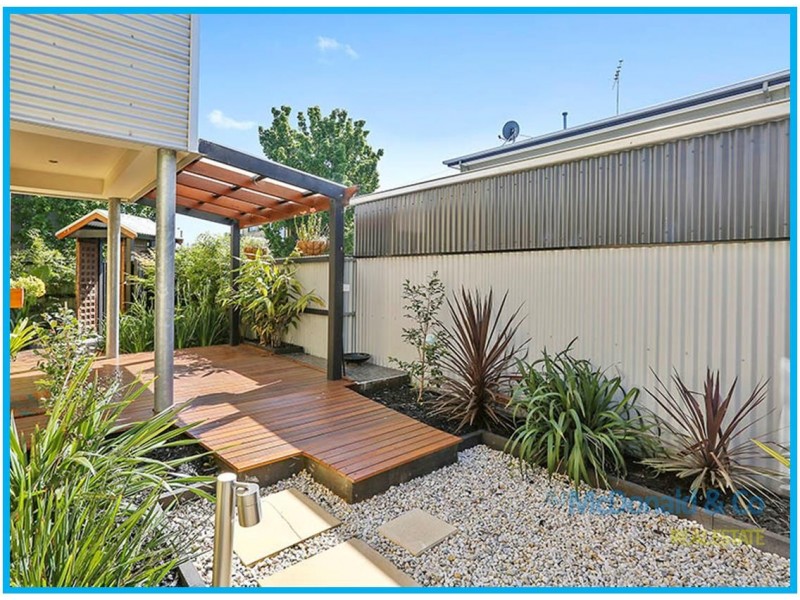 2/43 Shannon Avenue, Manifold Heights VIC 3218