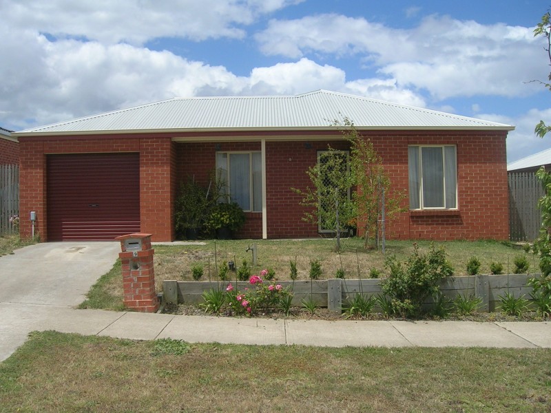 9 Wattle Court, Grovedale VIC 3216