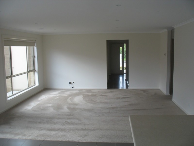 15 Moss Road, Leopold VIC 3224