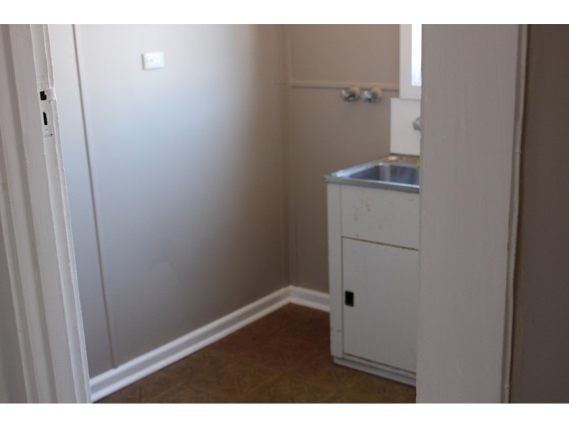 33 Frank Street, Newtown VIC 3220