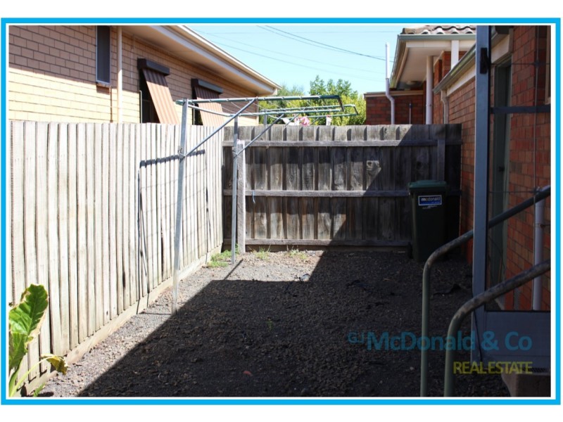 2/70 Braund Avenue, Bell Post Hill VIC 3215