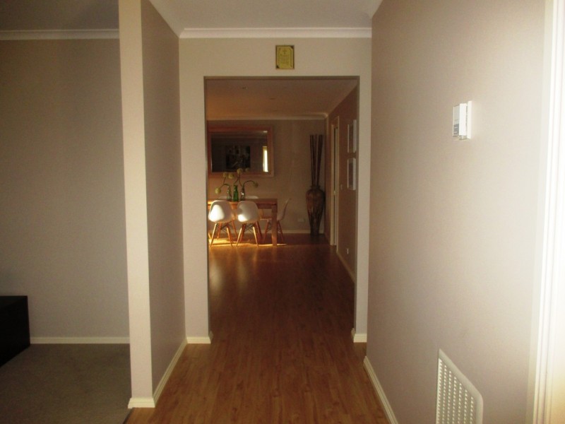 8 Aintree Road, Bell Post Hill VIC 3215