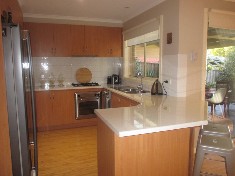 8 Aintree Road, Bell Post Hill VIC 3215