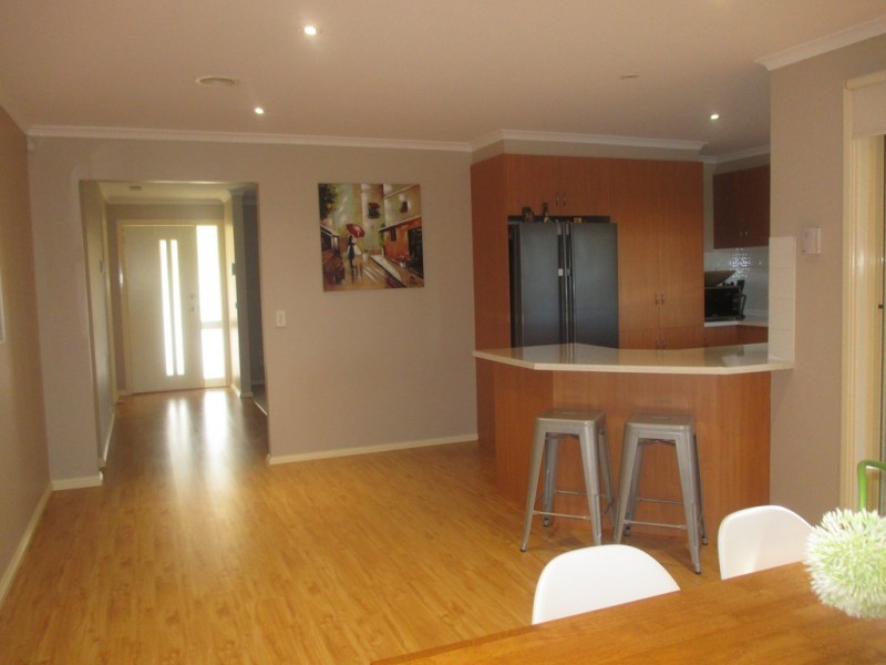 8 Aintree Road, Bell Post Hill VIC 3215