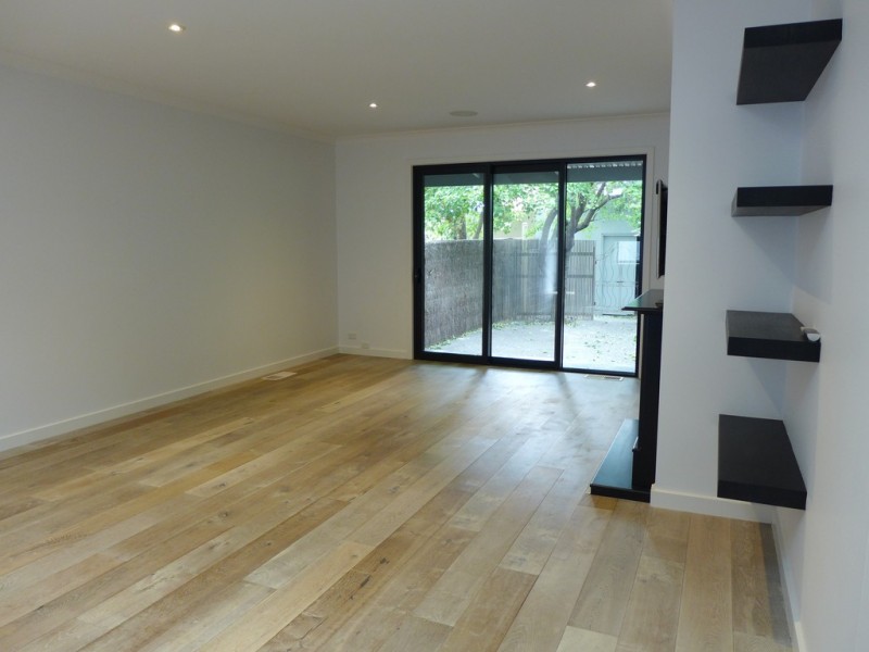 2/21 Stinton Avenue, Newtown VIC 3220