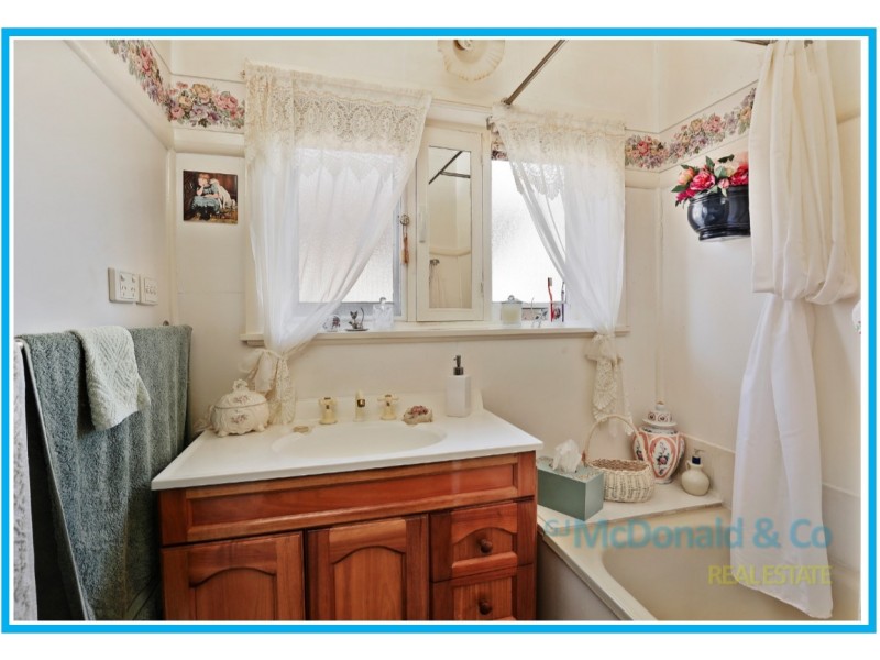 42 Saywell Street, North Geelong VIC 3215