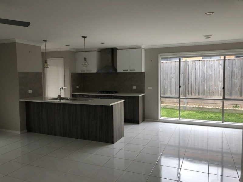 9 Tidal Street, Leopold VIC 3224