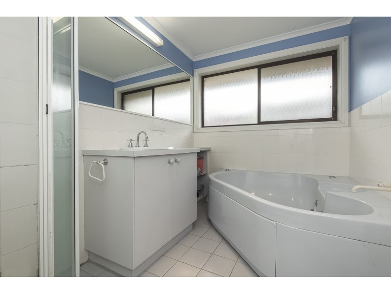 38 Kensington Road, Leopold VIC 3224