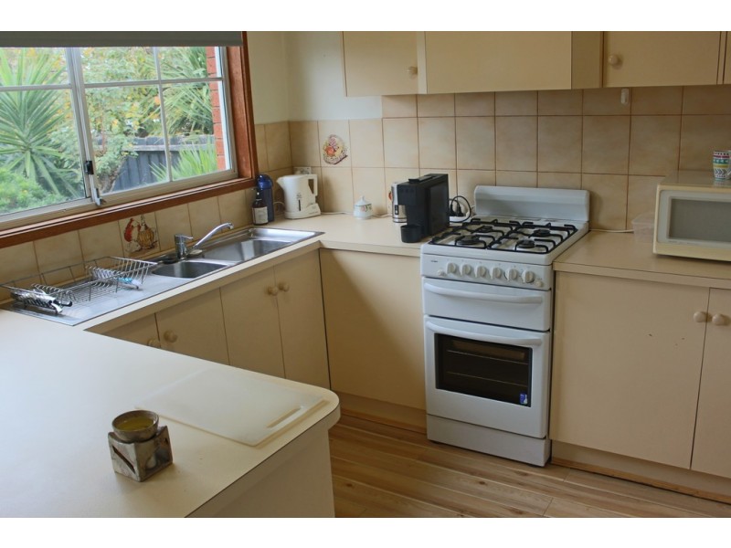 1/47 Thompson Street, Whittington VIC 3219