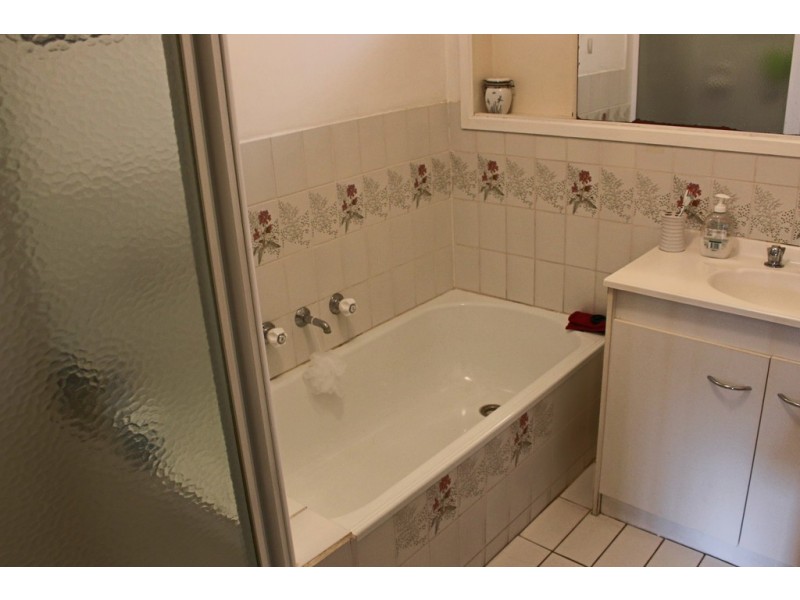 1/47 Thompson Street, Whittington VIC 3219