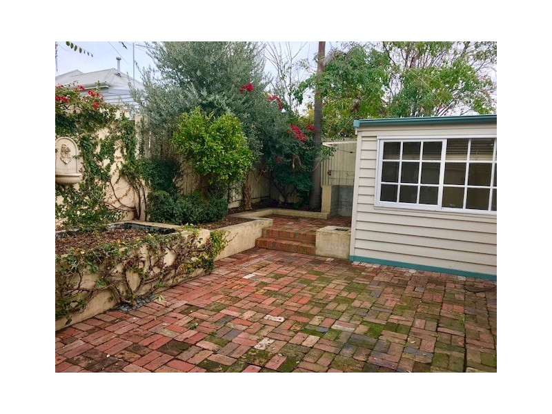 1 Lupton Street, Geelong West VIC 3218