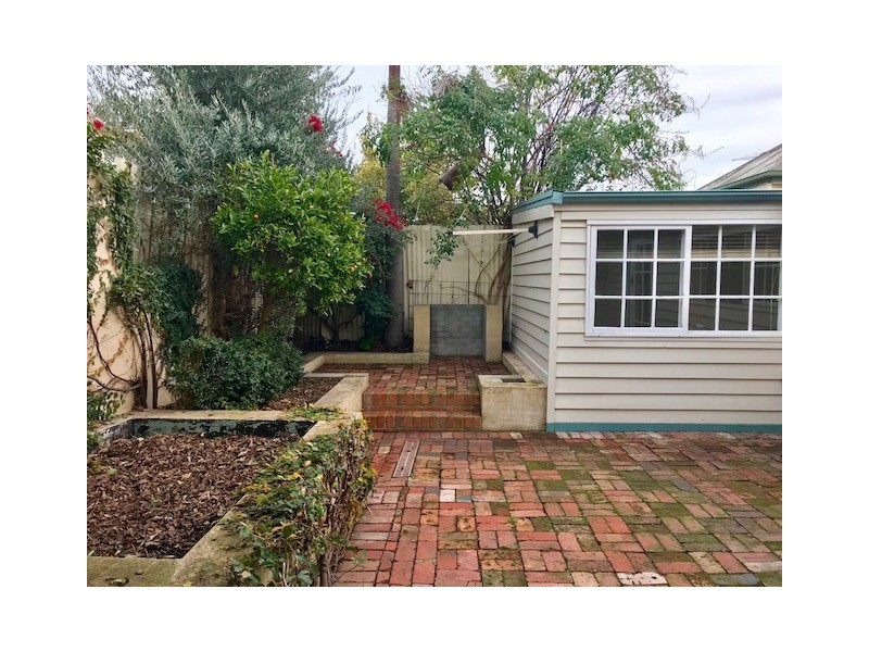 1 Lupton Street, Geelong West VIC 3218